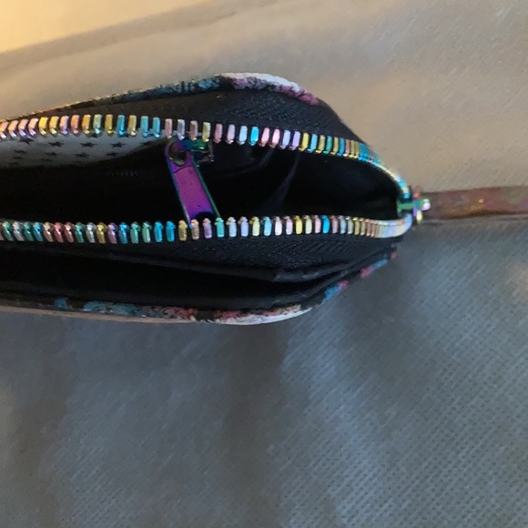 💀Previously loved Skull Clutch Wallet ☠️ - Picture 8 of 11